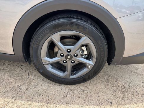 Used 2025 Kia K4 FWD image 29