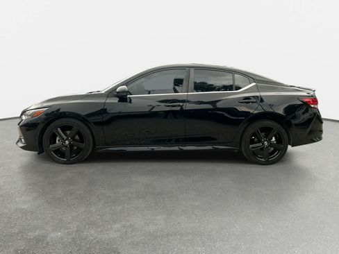 Used 2023 Nissan Sentra SR w/ Midnight Edition Package FWD image 4