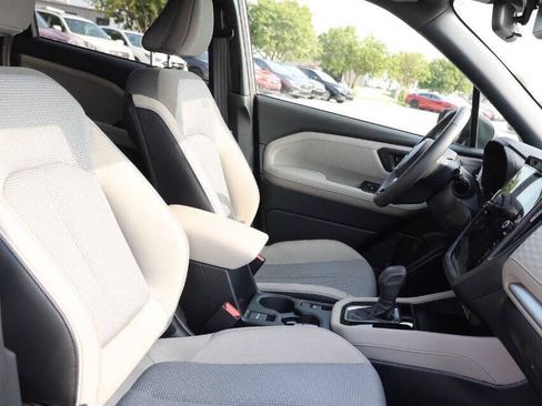 Used 2025 Subaru Forester Premium AWD/4WD image 15