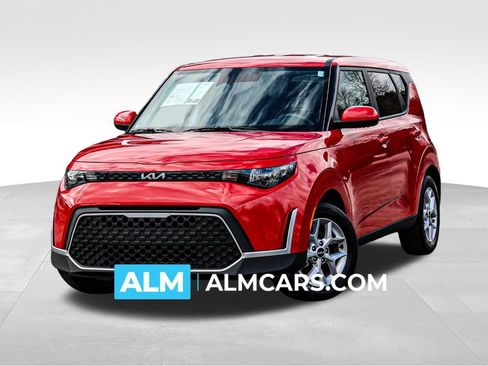 Used 2025 Kia Soul LX w/ LX Technology Package FWD image 1