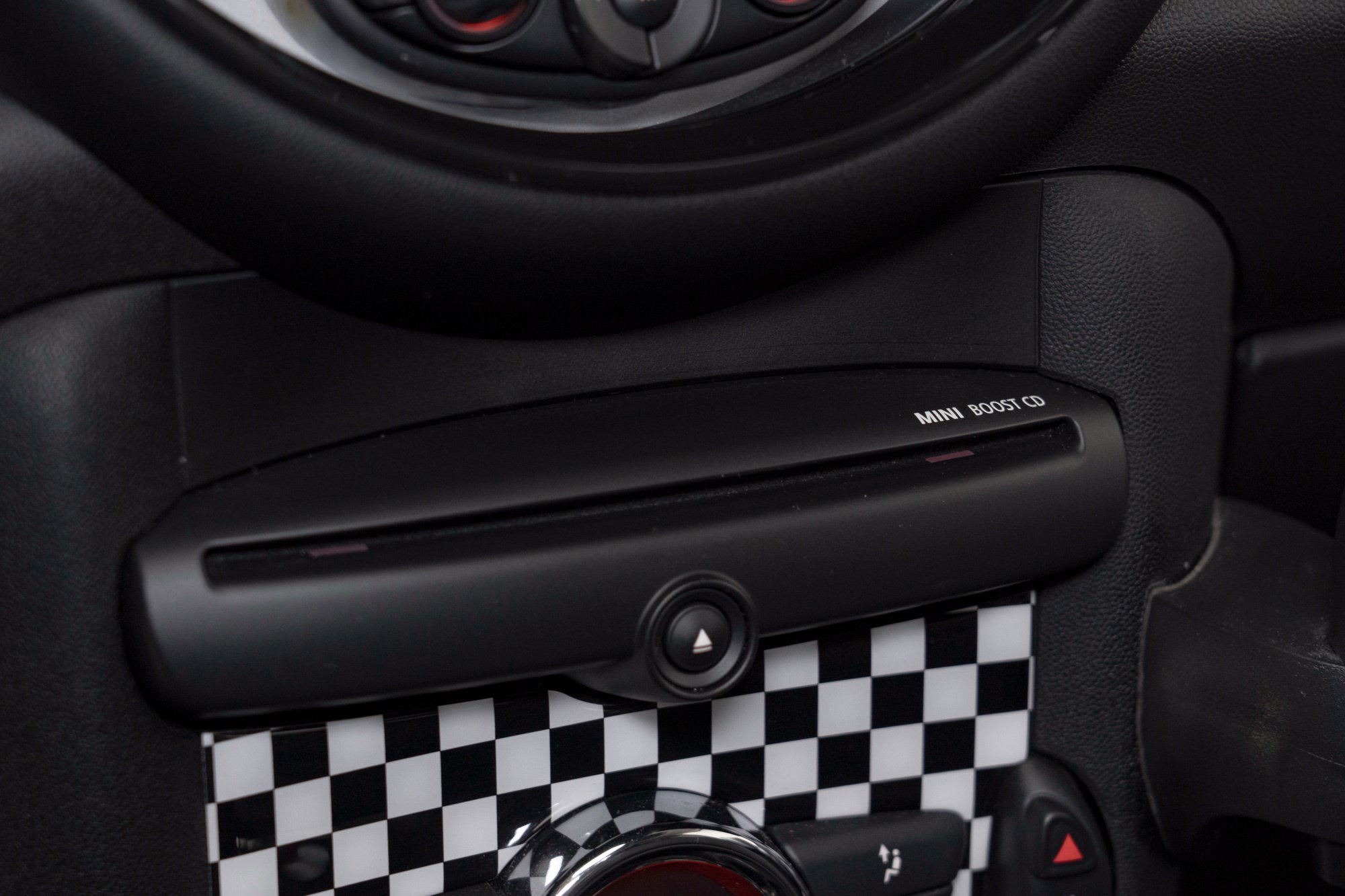 Used 2013 MINI Cooper S FWD image 39