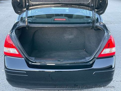 Used 2011 Nissan Versa 1.8 S image 26