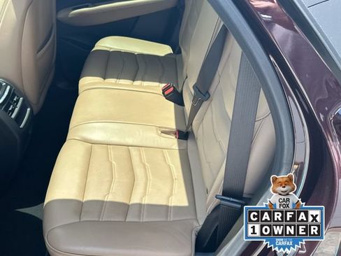 Used 2018 Cadillac XT5 Platinum w/ Driver Assist Package AWD/4WD image 14