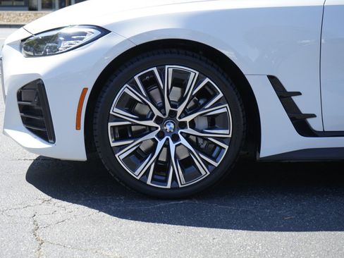 Used 2022 BMW 430i Gran Coupe w/ M Sport Package image 12