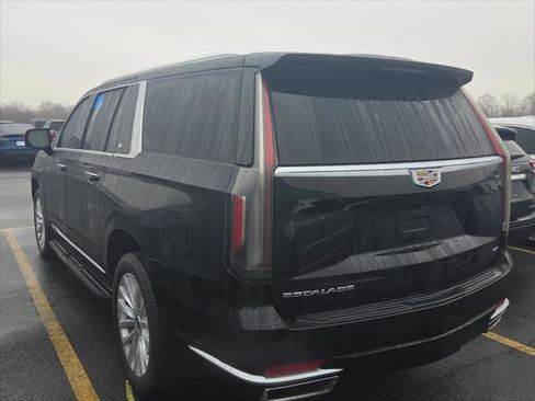 Used 2023 Cadillac Escalade ESV Luxury image 8