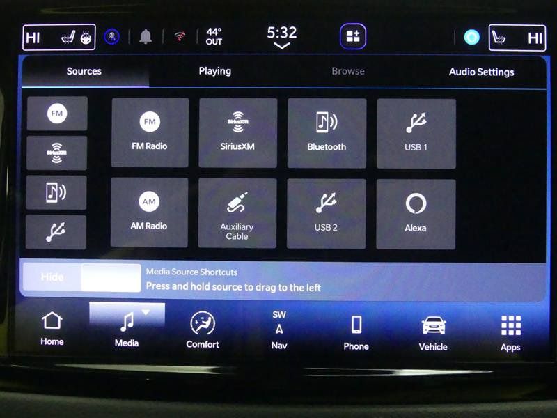 Used 2023 Chrysler Pacifica Limited AWD/4WD image 13