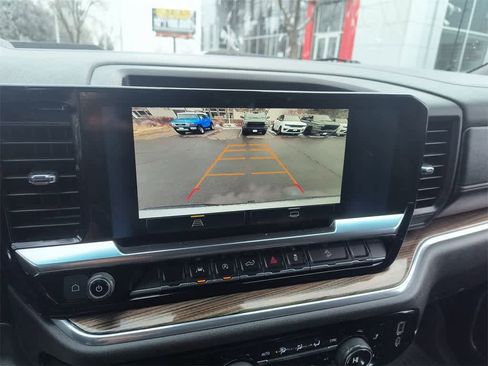 Used 2024 Chevrolet Silverado 1500 LT Trail Boss w/ Protection Package image 17