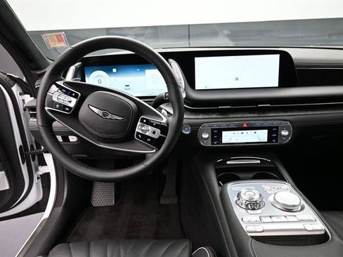 Used 2025 Genesis G90 3.5T AWD/4WD image 17
