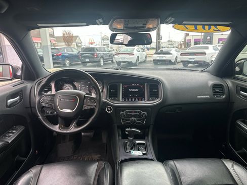 Used 2017 Dodge Charger SXT w/ Plus Group image 20