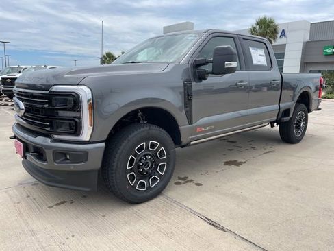 New 2025 Ford F250 Platinum image 3