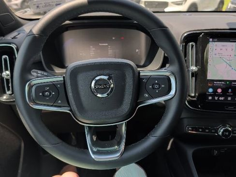 Used 2023 Volvo XC40 Recharge Plus AWD/4WD image 14