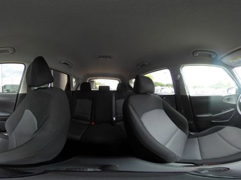 Used 2025 Kia Soul LX w/ LX Technology Package FWD image 41