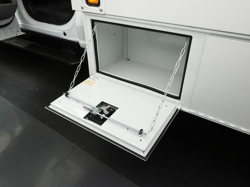 New 2025 Ford F450 XL image 20