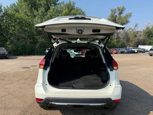 Used 2017 Nissan Rogue SL w/ SL Premium Package AWD/4WD image 16