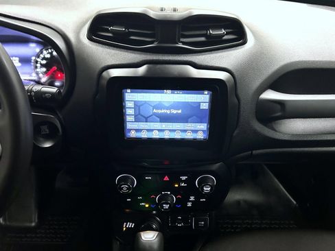 Used 2021 Jeep Renegade Latitude image 13