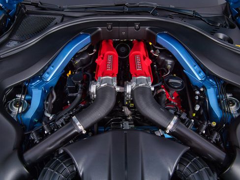 Certified 2025 Ferrari Roma Spider RWD image 35