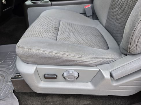 Used 2012 Ford F150 XLT w/ XLT Chrome Pkg image 17