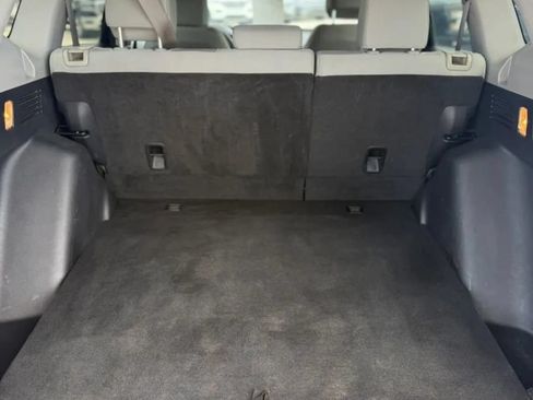 Used 2017 Honda CR-V LX image 19