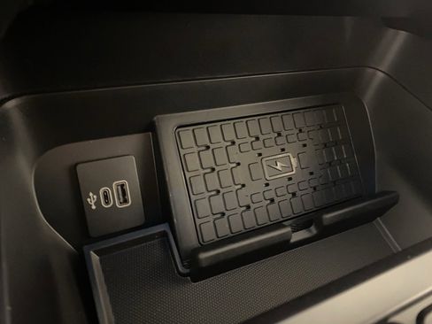 Used 2025 Ford F150 XLT w/ Equipment Group 302A MID image 25