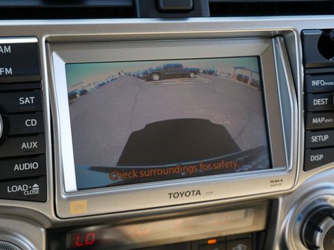 Used 2012 Toyota 4Runner Limited AWD/4WD image 29