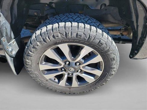 Used 2018 Toyota Tundra Limited image 11