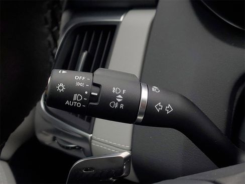 Used 2024 Jaguar E-PACE R-Dynamic SE image 14