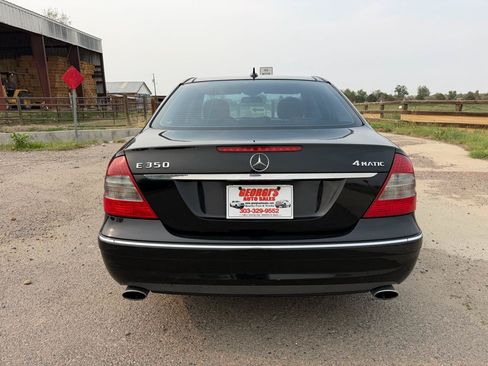 Used 2009 Mercedes-Benz E 350 4MATIC Sedan image 4