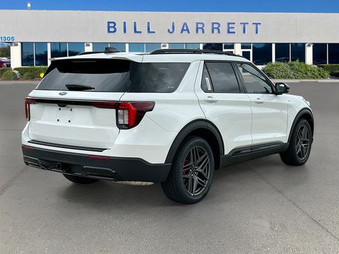 New 2026 Ford Explorer ST-Line w/ ST-Line Street Pack RWD image 4