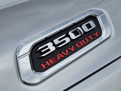 New 2026 RAM 3500 Laramie AWD/4WD image 13