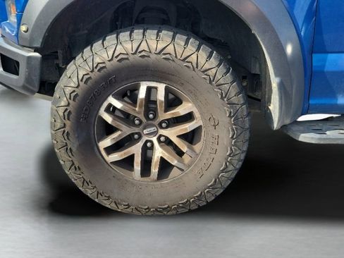 Used 2017 Ford F150 Raptor w/ Equipment Group 802A Luxury image 3