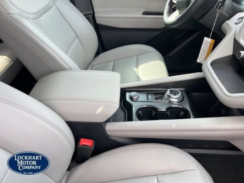 New 2026 Ford Explorer Active w/ Active Comfort Package RWD image 23