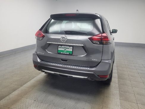 Used 2018 Nissan Rogue S AWD/4WD image 7
