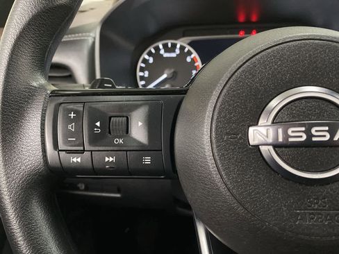 Used 2023 Nissan Rogue SV image 20