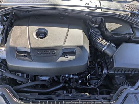 Used 2016 Volvo S60 T6 R-Design Platinum w/ Climate Package image 11