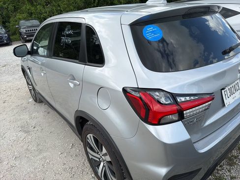 Used 2025 Mitsubishi Outlander Sport SE AWD/4WD image 7