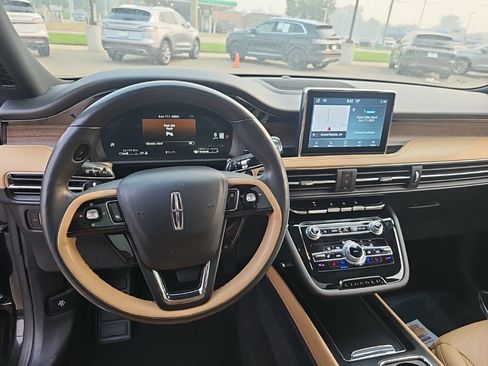 Used 2022 Lincoln Corsair Reserve w/ Equipment Group 201A AWD/4WD image 13