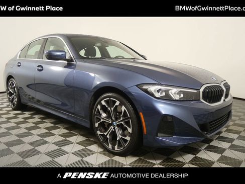 Used 2025 BMW 330i Sedan image 1