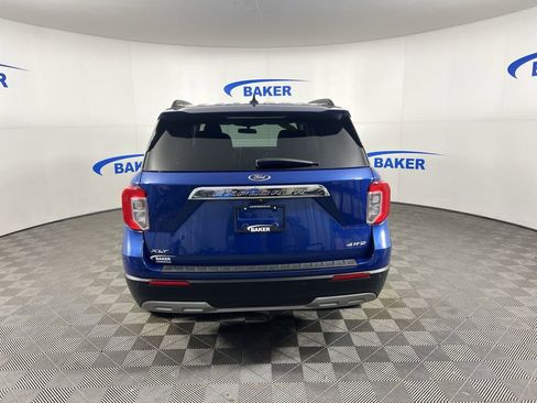 Used 2023 Ford Explorer XLT w/ Equipment Group 202A AWD/4WD image 8
