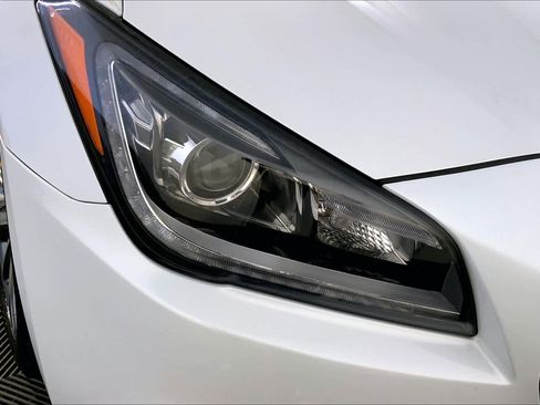 Used 2016 Hyundai Genesis 3.8 image 27