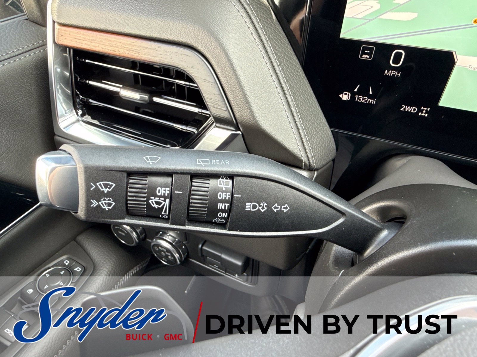 New 2026 GMC Yukon Denali w/ Advanced Technology Package AWD/4WD image 39