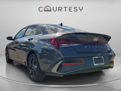 New 2026 Hyundai Elantra SEL Sport image 2