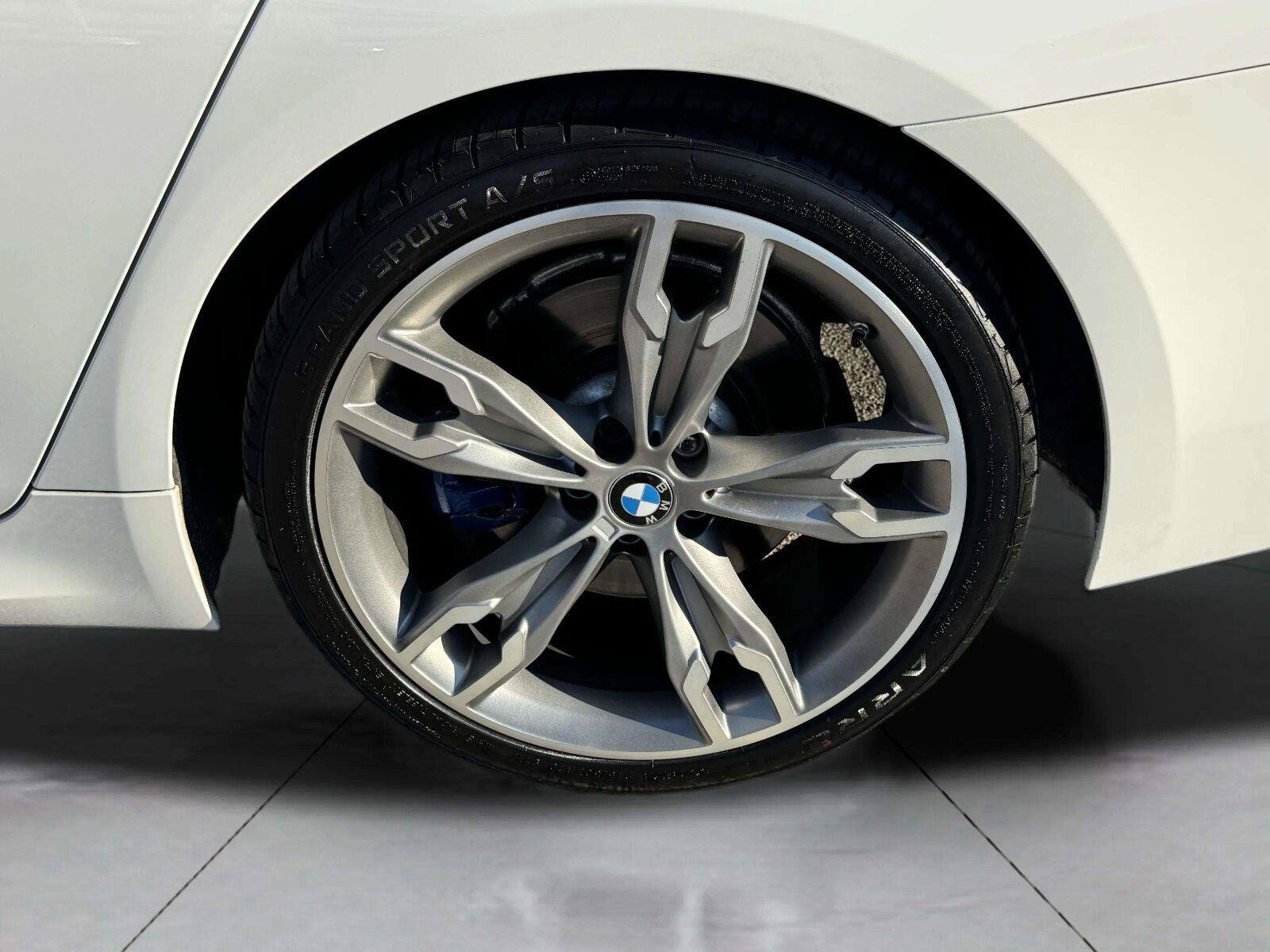 Used 2019 BMW M550i xDrive AWD/4WD image 53