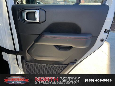 Used 2023 Jeep Gladiator Rubicon w/ Trailer Tow Package image 23