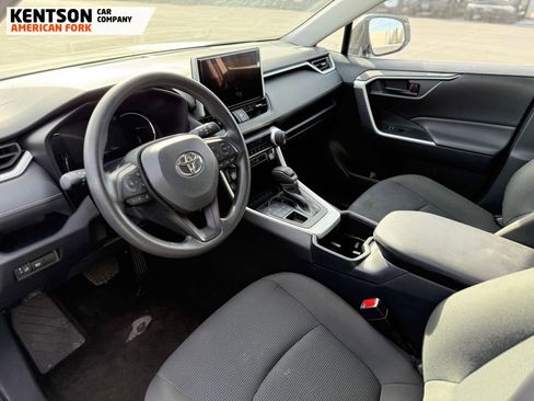 Used 2025 Toyota RAV4 LE image 3