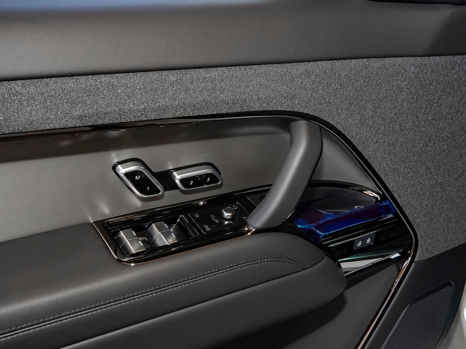 New 2026 Land Rover Range Rover Sport SE AWD/4WD image 33