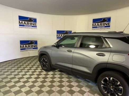Used 2023 Chevrolet TrailBlazer LT w/ Convenience Package AWD/4WD image 8