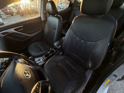 Used 2013 Hyundai Elantra Limited w/ Technology Pkg image 11