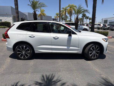 Certified 2023 Volvo XC60 B5 Plus AWD/4WD image 4