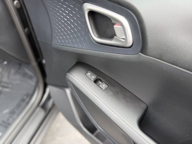 Certified 2025 Kia Soul EX FWD image 33