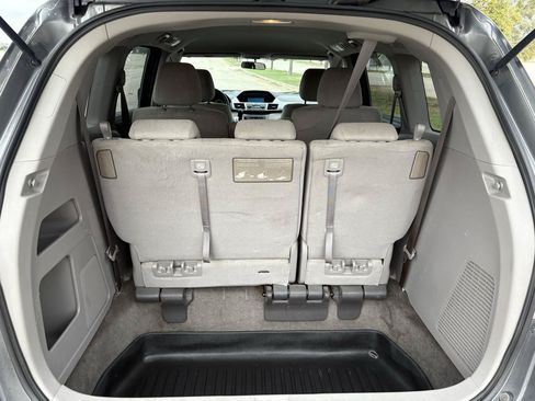 Used 2011 Honda Odyssey LX image 12